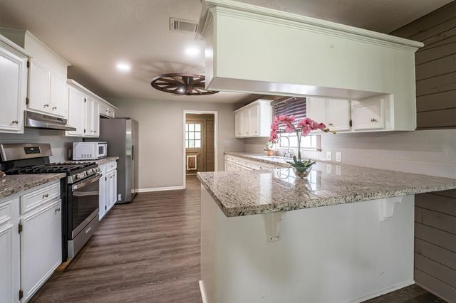 12049 Clark Lane, Conroe, TX 77385