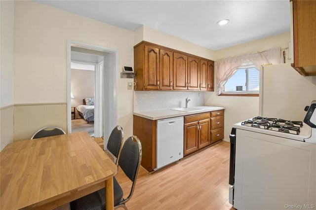 50 Hazelton Road, Yonkers, NY 10710