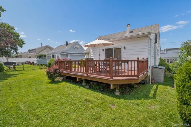 50 Hazelton Road, Yonkers, NY 10710