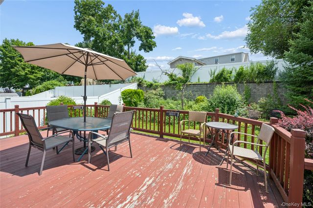 50 Hazelton Road, Yonkers, NY 10710