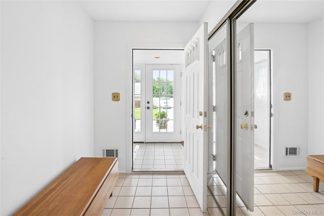 50 Hazelton Road, Yonkers, NY 10710