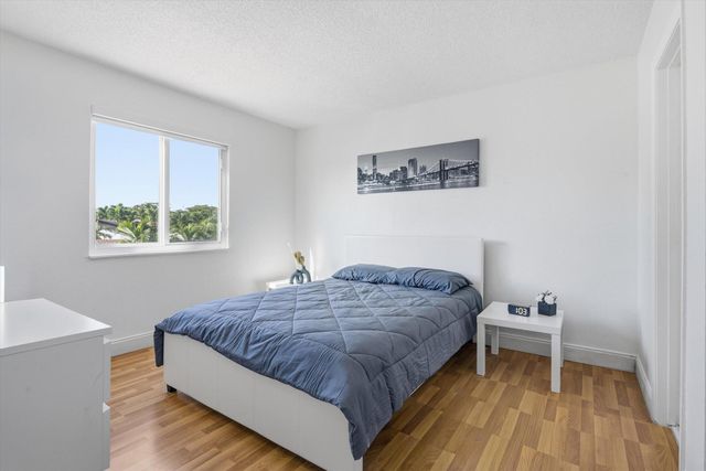 18930 NW 63rd Ct Court, Hialeah, FL 33015