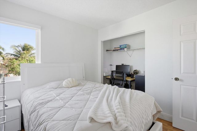 18930 NW 63rd Ct Court, Hialeah, FL 33015