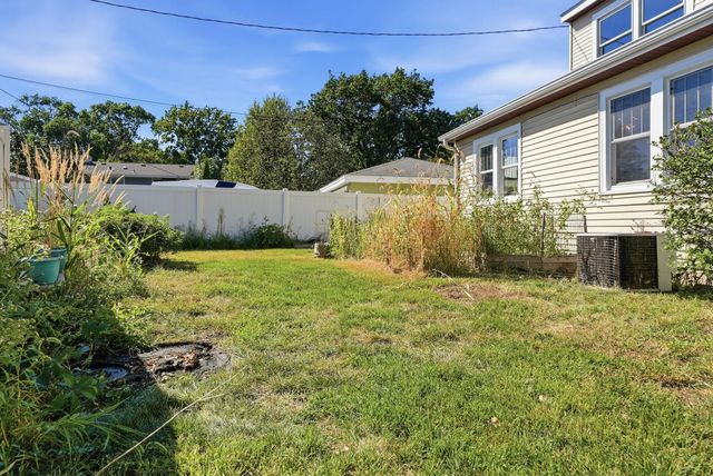 3715 42nd Avenue N, Robbinsdale, MN 55422