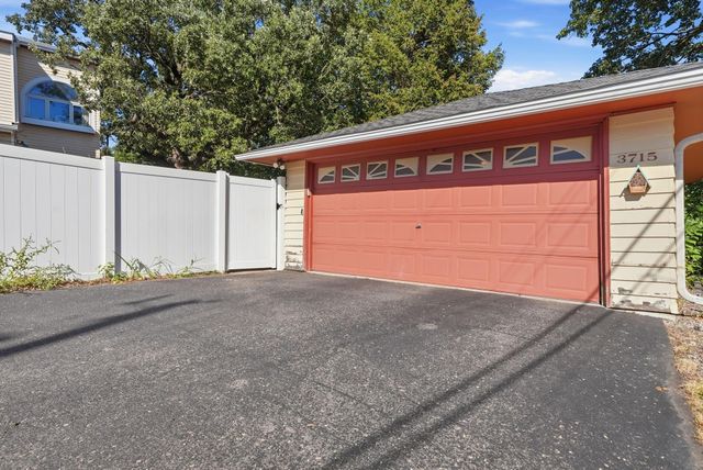 3715 42nd Avenue N, Robbinsdale, MN 55422