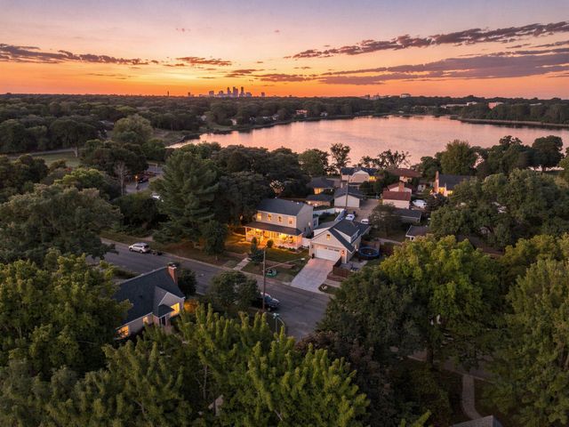 3715 42nd Avenue N, Robbinsdale, MN 55422