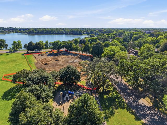 3715 42nd Avenue N, Robbinsdale, MN 55422
