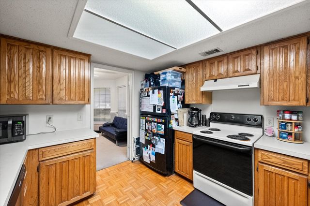 817 Fondren Drive, Arlington, TX 76001