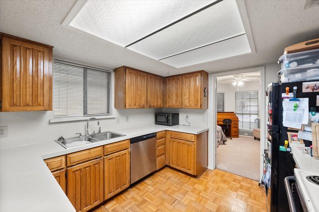 817 Fondren Drive, Arlington, TX 76001