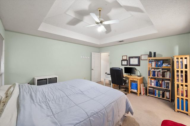 817 Fondren Drive, Arlington, TX 76001