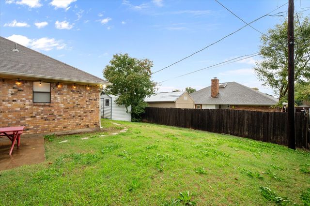 817 Fondren Drive, Arlington, TX 76001