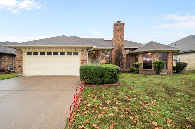 817 Fondren Drive, Arlington, TX 76001