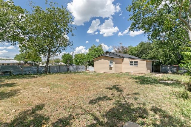 304 S Colorado Street, Whitney, TX 76692