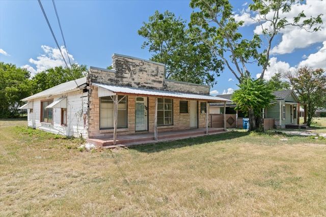 304 S Colorado Street, Whitney, TX 76692