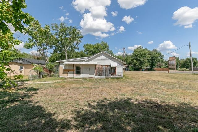 304 S Colorado Street, Whitney, TX 76692