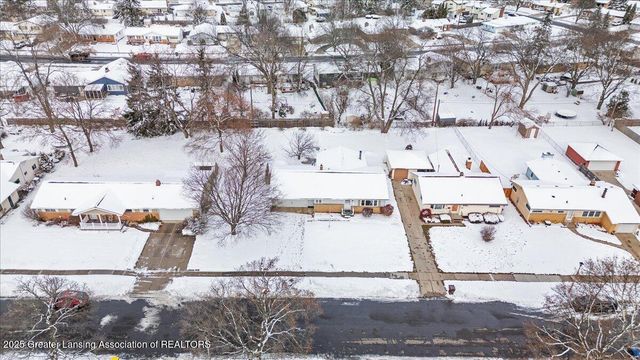 3322 Pickwick Place, Lansing, MI 48917