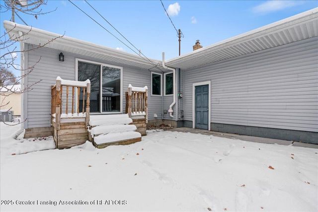 3322 Pickwick Place, Lansing, MI 48917