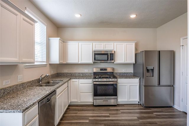 1007 Malisa Hill, Brenham, TX 77833