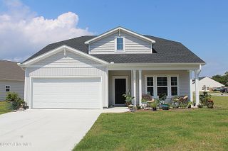 300 Ruby Baird Drive, Sneads Ferry, NC 28460