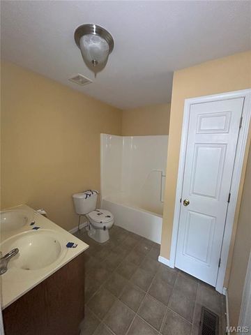 1149 Riverwoods Drive, Desloge, MO 63628
