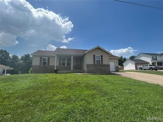 1149 Riverwoods Drive, Desloge, MO 63628