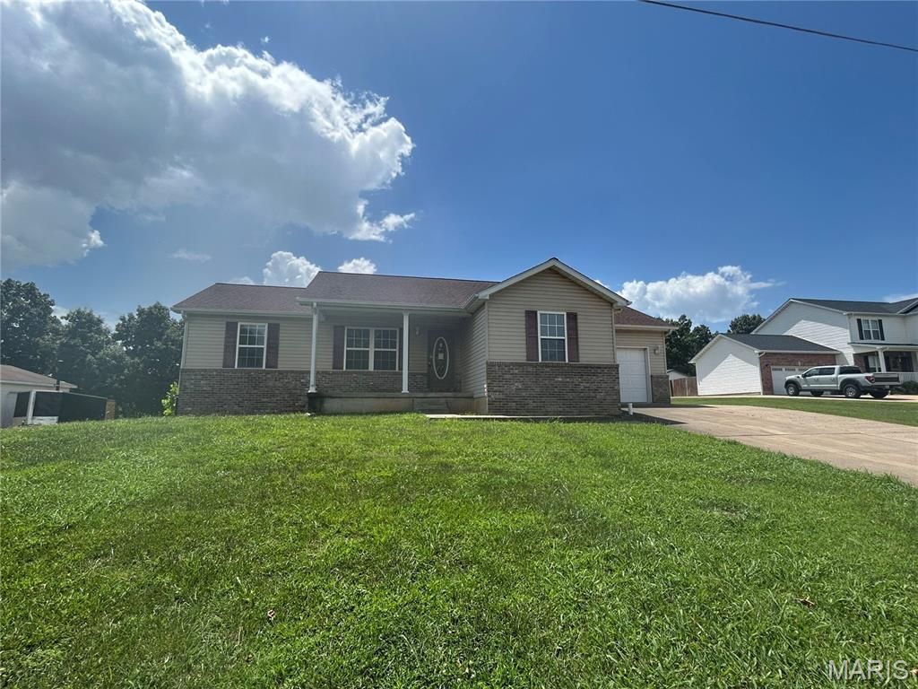 1149 Riverwoods Drive, Desloge, MO 63628