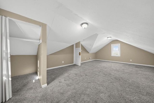5521 N 33rd St Milwaukee, Milwaukee, WI 53209
