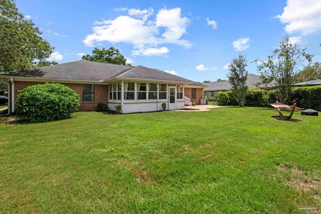 8573 Westview Ln, Pensacola, FL 32514