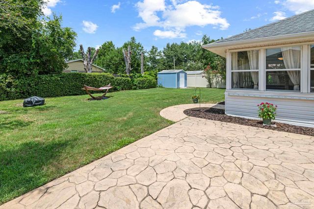 8573 Westview Ln, Pensacola, FL 32514