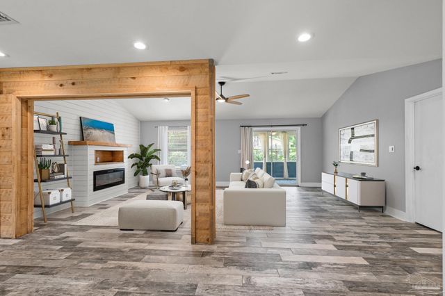 8573 Westview Ln, Pensacola, FL 32514