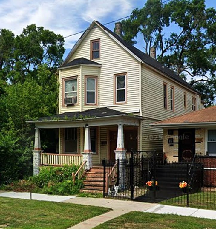 11576 S State Street, Chicago, IL 60628