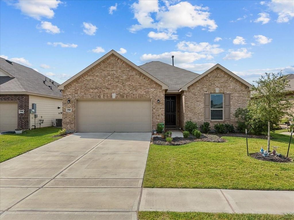 714 Allana Lane, Alvin, TX 77511