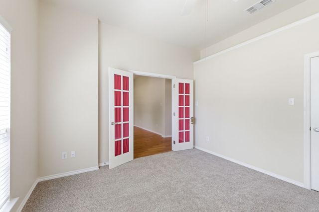 817 Huebner Way, Burleson, TX 76028