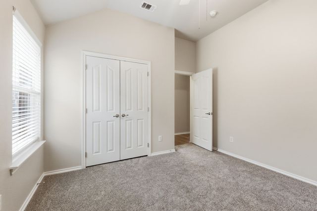 817 Huebner Way, Burleson, TX 76028