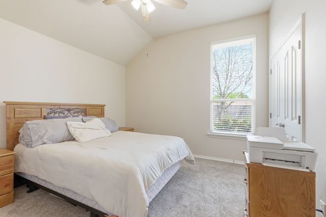 817 Huebner Way, Burleson, TX 76028