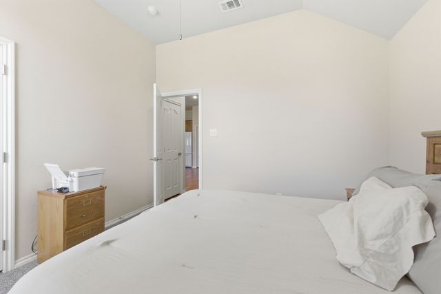 817 Huebner Way, Burleson, TX 76028