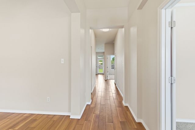 817 Huebner Way, Burleson, TX 76028