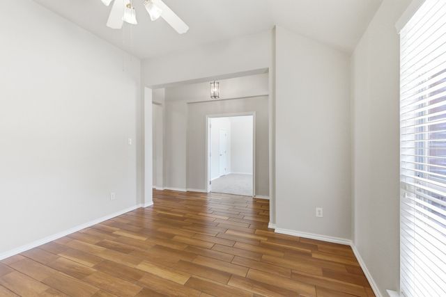 817 Huebner Way, Burleson, TX 76028