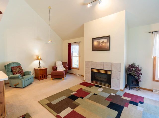 7342 Santa Fe Trail, Madison, WI 53719