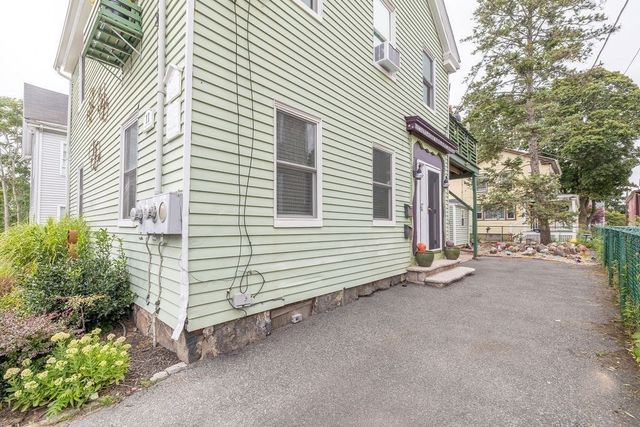 11 Pearl Street A, Salem, MA 01970