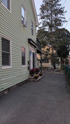 11 Pearl Street A, Salem, MA 01970