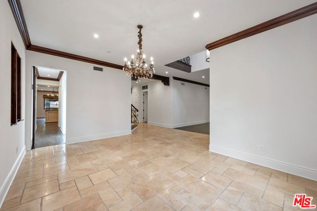 305 N Palm Drive, Beverly Hills, CA 90210