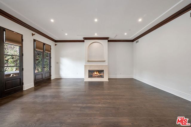 305 N Palm Drive, Beverly Hills, CA 90210