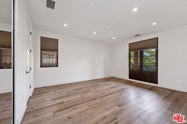 305 N Palm Drive, Beverly Hills, CA 90210