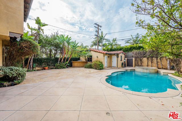 305 N Palm Drive, Beverly Hills, CA 90210