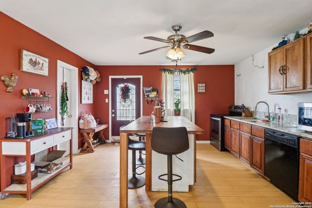 215 & 213 Coughran, Pleasanton, TX 78064