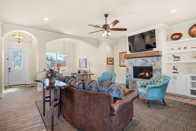 308 County Road 3336, Paradise, TX 76073