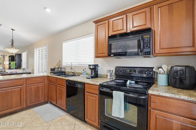 9323 W KINGMAN Street, Tolleson, AZ 85353