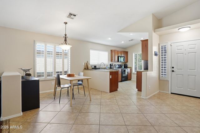 9323 W KINGMAN Street, Tolleson, AZ 85353