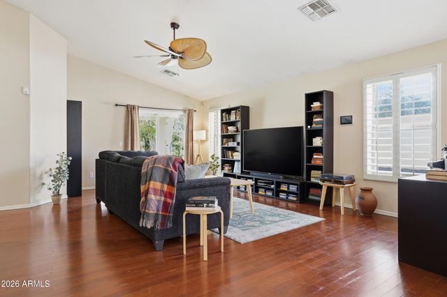 9323 W KINGMAN Street, Tolleson, AZ 85353